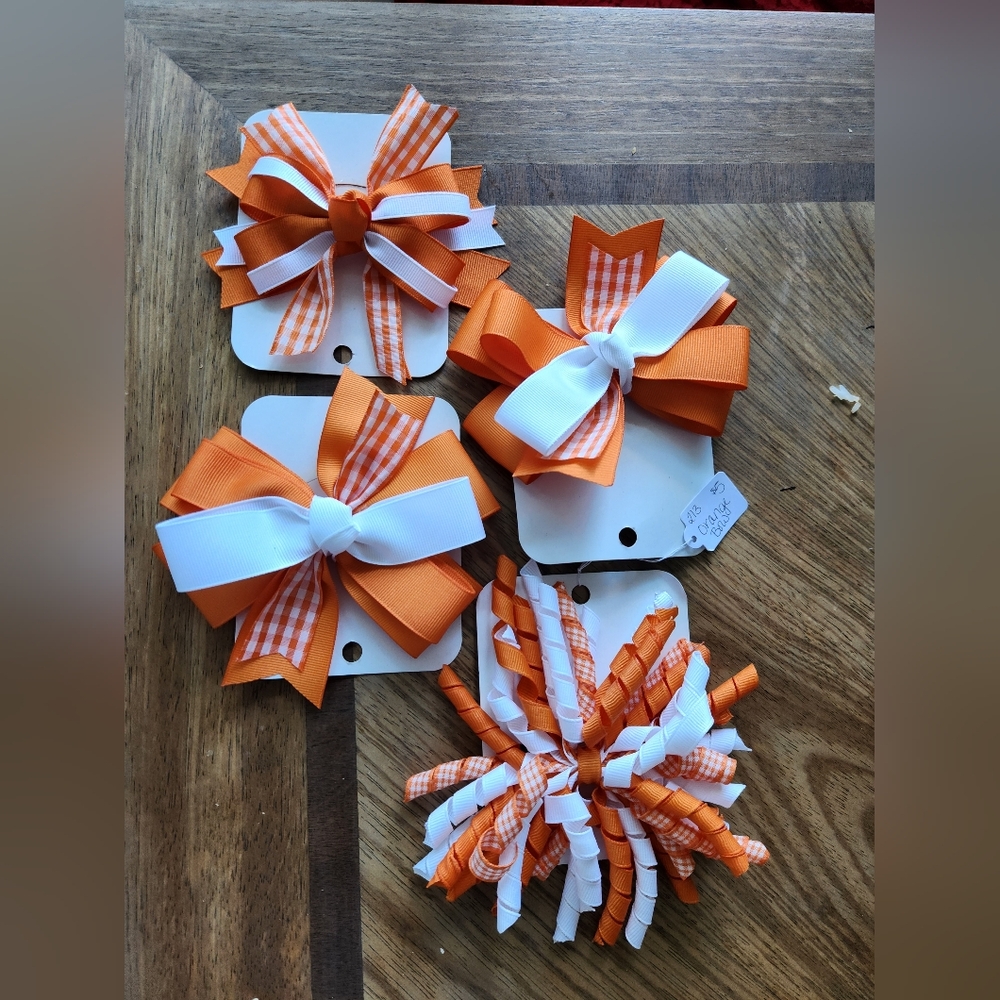 NWT Orange/White Large Spirit Bow Hair Ties